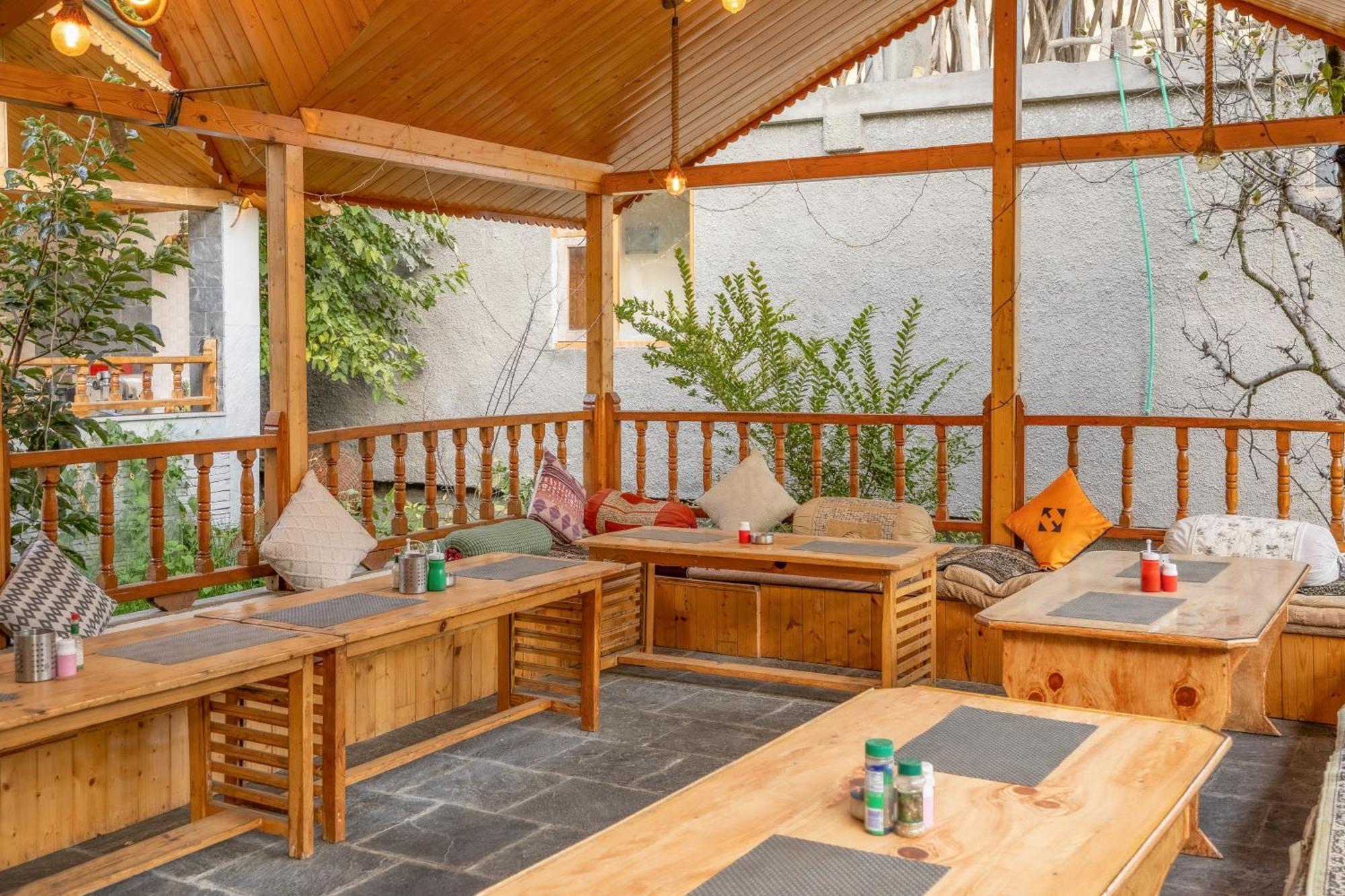 Hide-in Old 2* Manali (Himachal Pradesh)